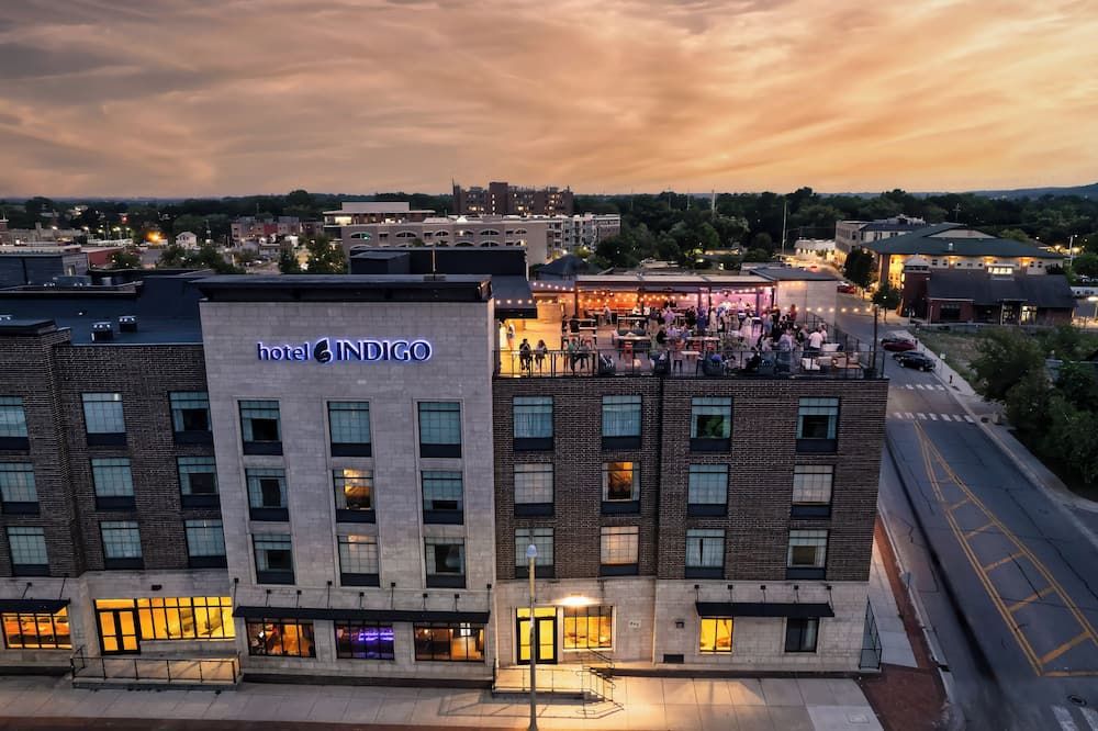 Hotel Indigo Traverse City By IHG - Traverse City - Gebäude