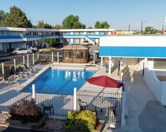 Motel 6 Canon City, CO - Cañon City - Piscina