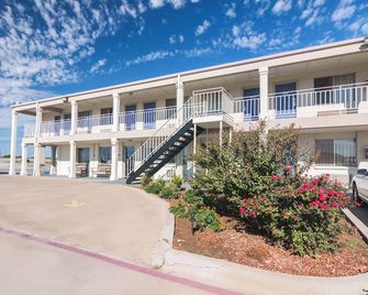 Motel 6 Wichita Falls North - Wichita Falls - Edificio