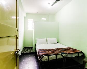 Super Hotel O Saravana Stays - Perundurai - Habitación