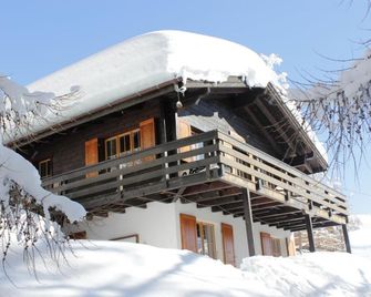 Waldhuesli - Bellwald - Edificio