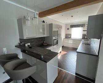 Best sleep Hotel - Knittelfeld - Kitchen