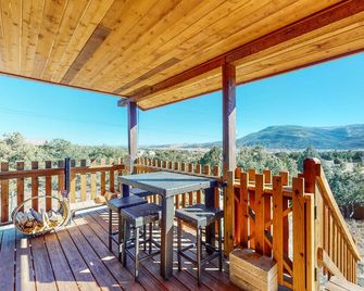 Vista Hermosa - South Fork - Balcony