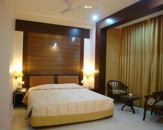 Hotel Royal Residency - Sahāranpur - Bedroom