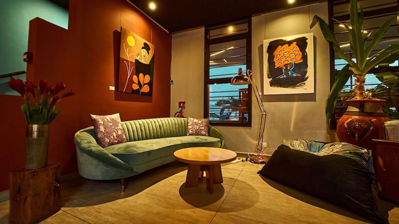 أونومو هوتل لومي