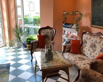 بنسيون برويسينشتراس لايبتسيج - ليبزيغ - غرفة معيشة