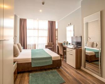 Balkan Hotel Garni - Belgrado - Habitación