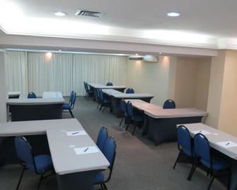 Flat proximo ao shopping de Mogi das Cruzes - Mogi das Cruzes - Restaurant