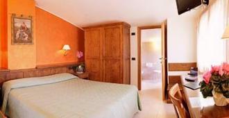 Hotel Campiglione - Perugia - Yatak Odası