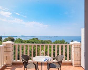 Villa Panorama Dubrovnik (S1) - Deluxe Double Room with Terrace and Sea View - Plat - Balcony