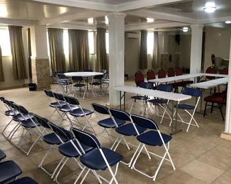 Hotel Mallika Company, Sl - Freetown
