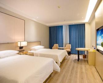 Vienna Hotel Yuncheng Yan Lake Branch - Yuncheng - Schlafzimmer