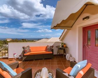 Ionian Gaia 1 Bedroom Apartment - Tragaki - Balcony