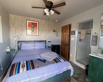 Glamping Studio Room Spectacular Lake Views - Abiquiu - Bedroom