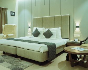 Hotel Yatrik - Prayagraj