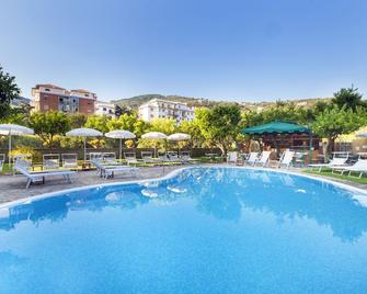 Hotel Antiche Mura - Sorrento - Pool