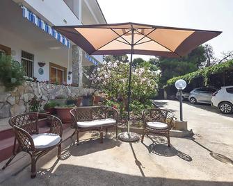 Charming Apartment in Sciacca with Sea View - Sciacca - Innenhof