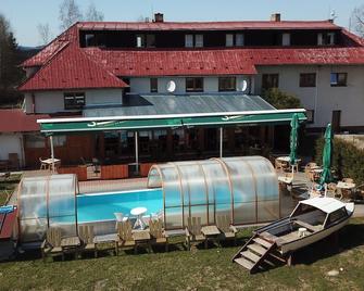 Rodinný penzion Axiom - Frymburk - Pool