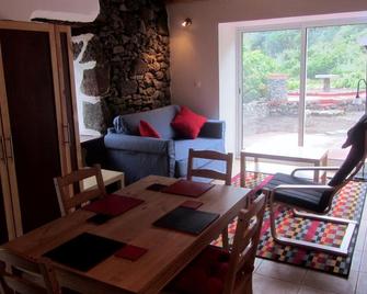 Palheiro da Assomada - Fajã Grande - Comedor