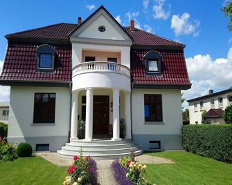 Moltke-Villa - Teterow - Gebäude