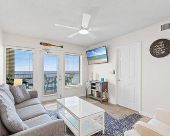Boardwalk 983 - Gulf Shores - Living room