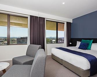Mantra Macarthur Hotel - Canberra - Bedroom