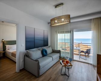 Aiora Suites - Psakoudia - Habitación