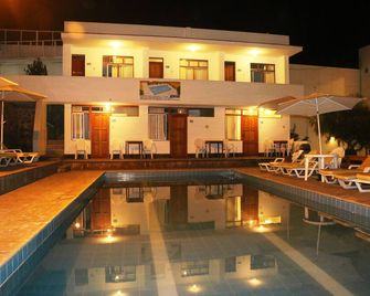 Hotel Bracamonte - Huanchaco - Piscina