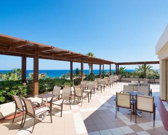 Iberostar Waves Creta Panorama & Mare - Panormos - Patio