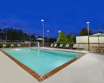 Hampton Inn Huntsville-Arsenal/South Parkway - Huntsville - Bể bơi
