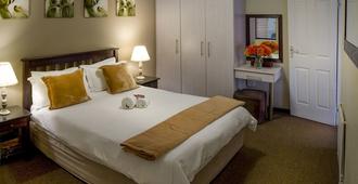 Lalapanzi Guest Lodge - Port Elizabeth - Yatak Odası