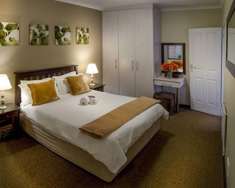 Lalapanzi Guest Lodge - Port Elizabeth - Phòng ngủ