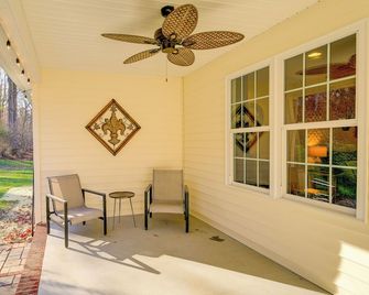 Virginia Escape With Patio And Fire Pit, - Wytheville - Патіо