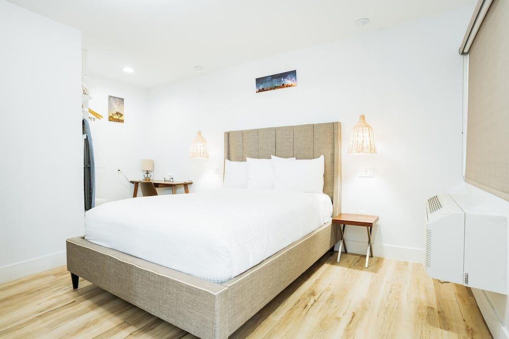 Dq - Deluxe Room, 1 Queen Bed, Non Smoking - לונג ביץ'