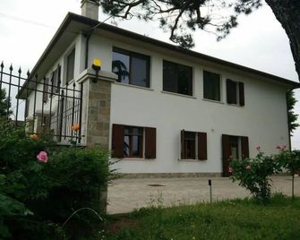 La Siesta - Villafranca di Verona - Edificio