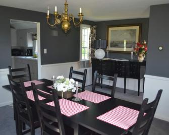Quaint antique island home - Harpswell - Comedor