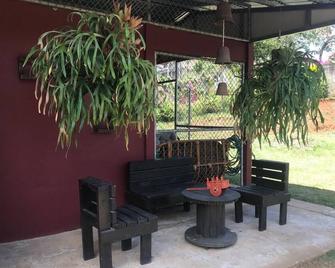 Casa En Atenas, Entorno Tranquilo - Atenas - Patio