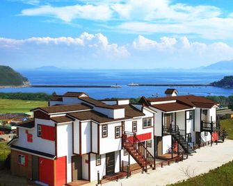 Bluesean Pension - Namhae - Outdoor view