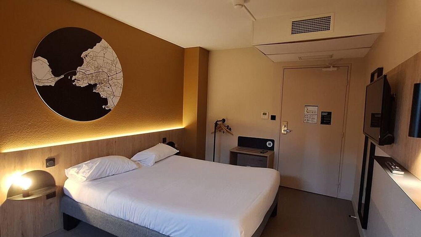 B&B HOTEL La Rochelle Centre Les Minimes