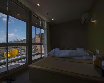 Yufuin Mori no Hotel Shan-Jewel - Yufu - Schlafzimmer