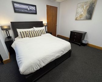 Cozy Nook 1 Bedroom 2nd Floor Apt - West Babylon - Bedroom