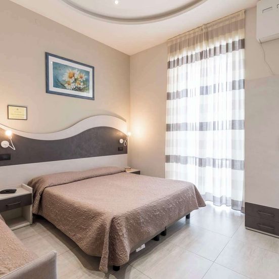 Hotel Roma image 1