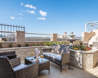 S & V Deluxe Apartments - Dubrovnik - Balcon