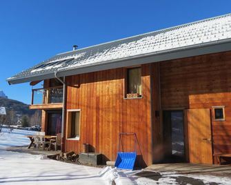 Chalet 6-12 peoples, South of France, Crots near Embrun Serre Ponçon Lake - Crots - Building