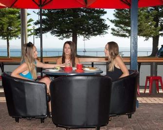 Grand Tasman Hotel - Port Lincoln