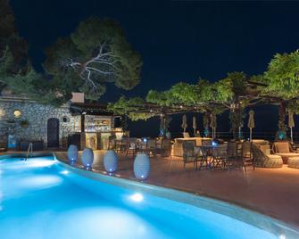 Hoteles En Capri Desde 88 Noche Buscar Hoteles En Kayak