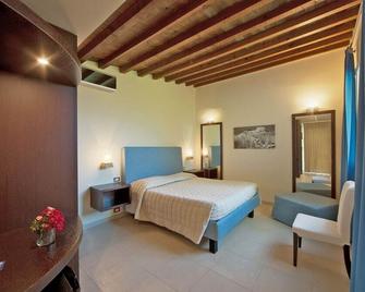 B&B Quattrostelle - Lecce - Habitación