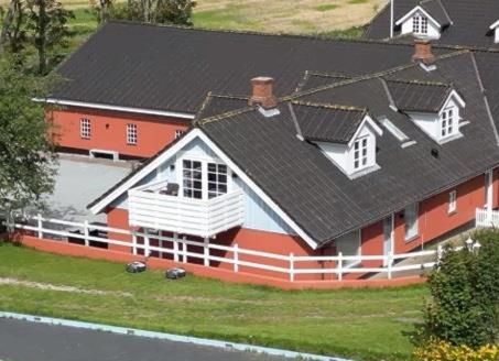 Høloftet - Charming Vacation Apartment On The 1St Floor Of Hawbakken – Lonstrup