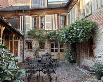 L'Ecole des Demoiselles - Honfleur