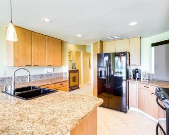 Patio + Resort Amenities: Palm Desert Escape - Palm Desert - Cozinha